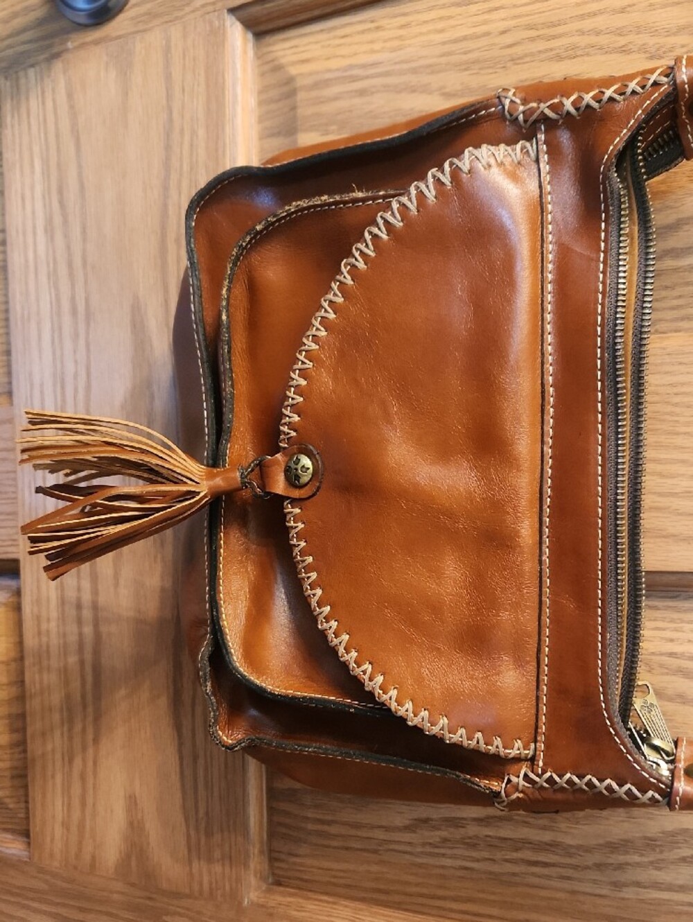 Patricia Nash Classic Brown Leather Crossbody Bag with Tassel - Picture 2 of 7